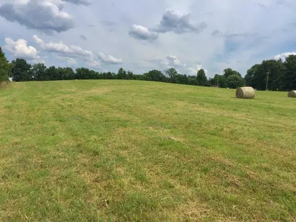 Moss, TN 38575,703 Thompkinsville Hwy