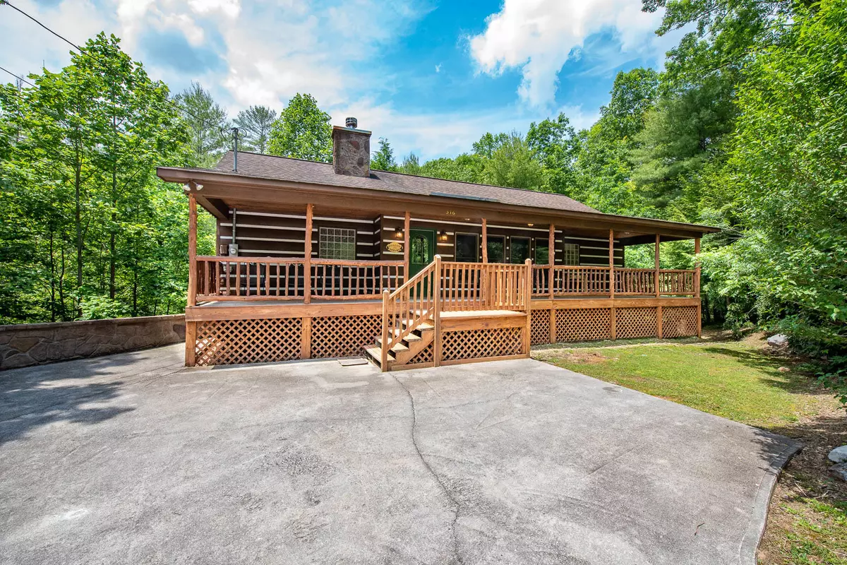 Townsend, TN 37882,316 Rainbow CIR