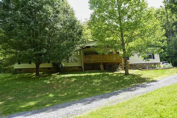 255 Midnight WAY, Parrottsville, TN 37843