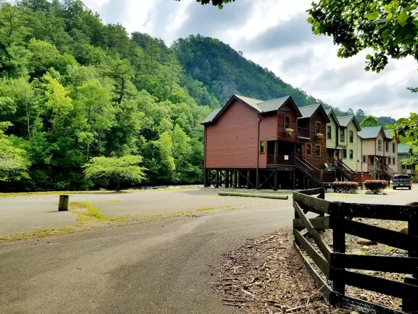 Cherohala Skyway, Tellico Plains, TN 37385