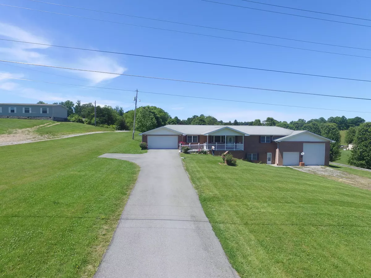 Tazewell, TN 37879,976 Coleman Rd