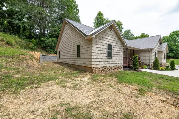 Ten Mile, TN 37880,1313 Pleasant Hill Rd