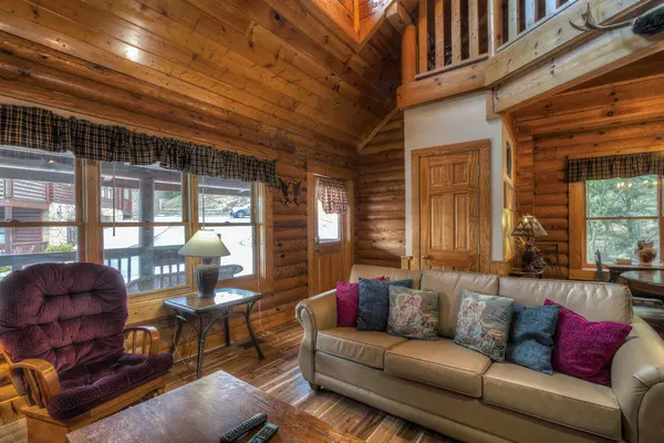 Pigeon Forge, TN 37863,350 Big Bear WAY