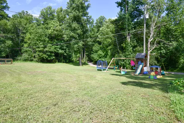 Oliver Springs, TN 37840,1400 Cove LN