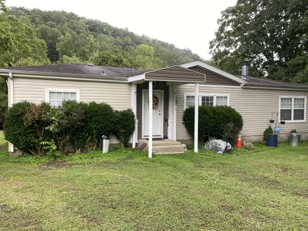 4585 Hickory Valley Rd, Heiskell, TN 37754