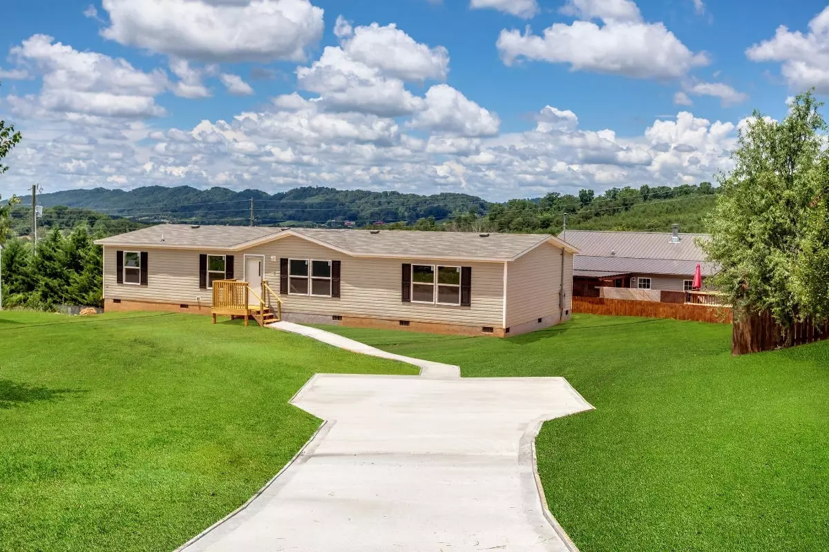 Dandridge, TN 37725,1310 Elm Village CT