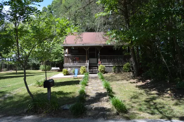 142 Vernon LN, Spencer, TN 38585