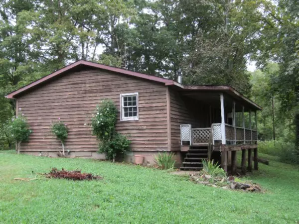 7213 Wet Mill Creek Rd, Celina, TN 38551