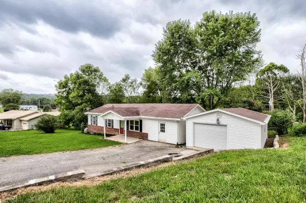 Lafollette, TN 37766,183 Clover St