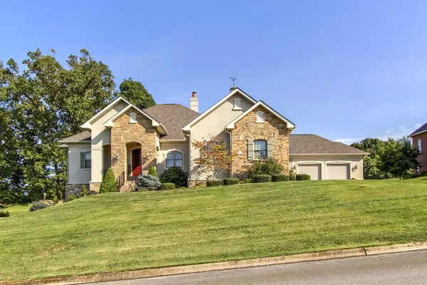 208 Eagle CIR, Vonore, TN 37885