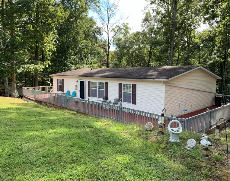 404 Allison DR, Harriman, TN 37748