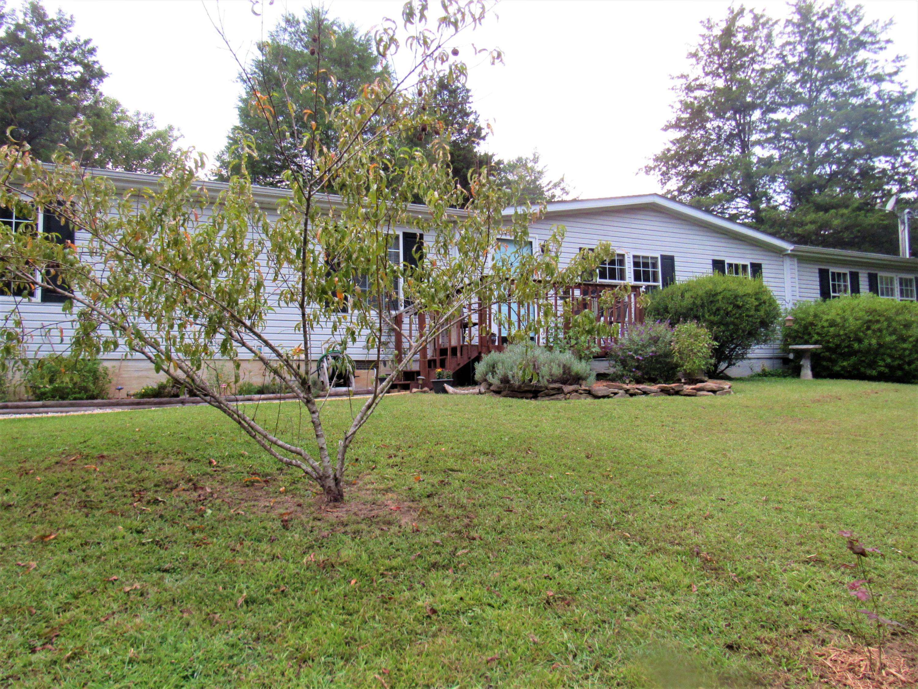 235 Pine Ridge Rd, Clinton, TN 37716