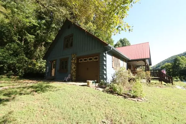 Tellico Plains, TN 37385,825 Steer Creek Rd