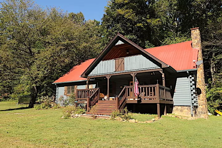 Tellico Plains, TN 37385,825 Steer Creek Rd