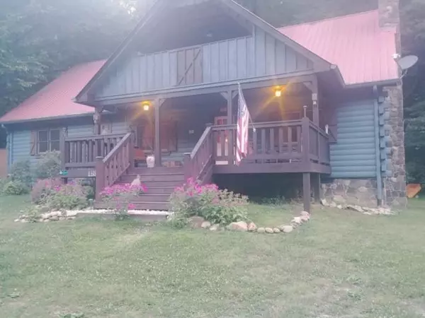 Tellico Plains, TN 37385,825 Steer Creek Rd