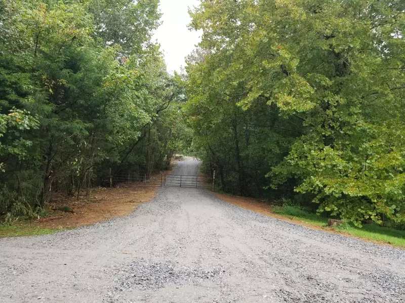 Dunlap Hollow Rd, Friendsville, TN 37737