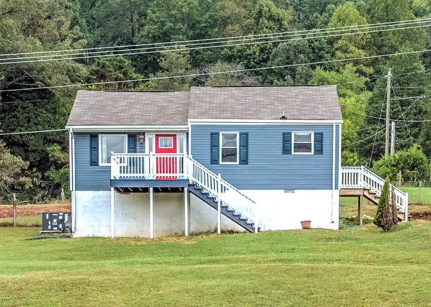 107 Fox LN, Clinton, TN 37716