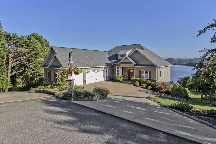 140 Lake Vista Dr., Greenback, TN 37742