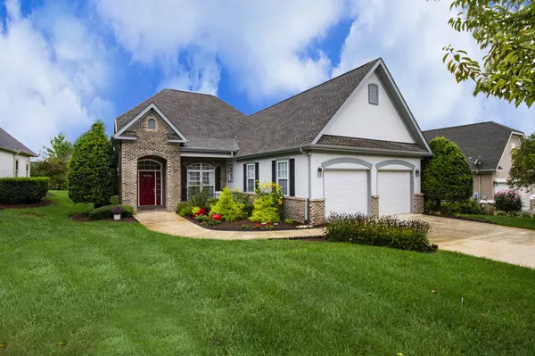 221 Kingbird DR, Vonore, TN 37885