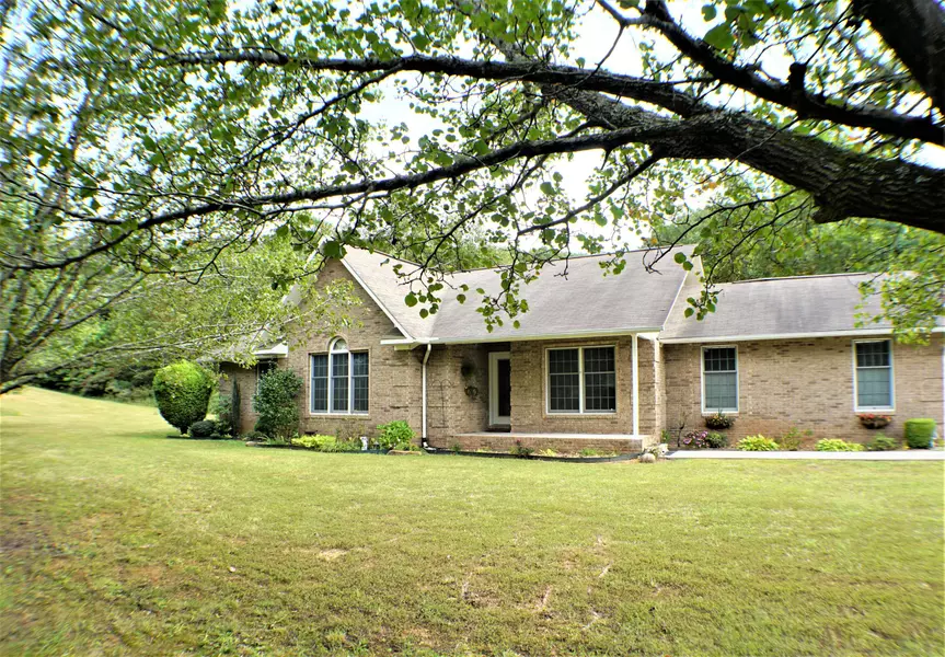 5215 Hickory Valley Rd, Heiskell, TN 37754