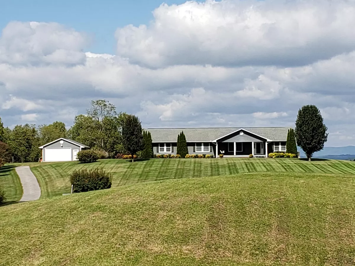 Maynardville, TN 37807,976 Fox Hunter Rd