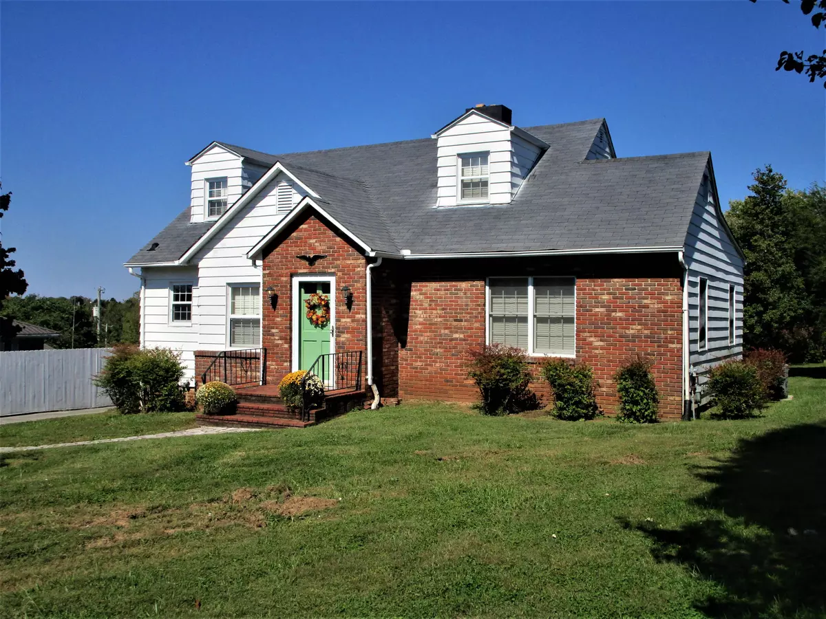 Maryville, TN 37804,320 Henderson St