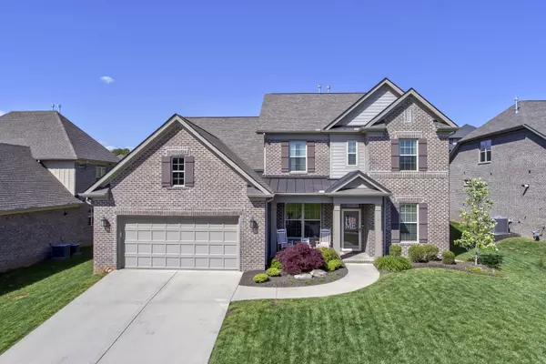 512 Witherspoon LN, Knoxville, TN 37934