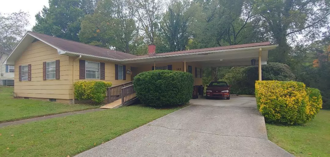 143 Tyson Rd, Oak Ridge, TN 37830