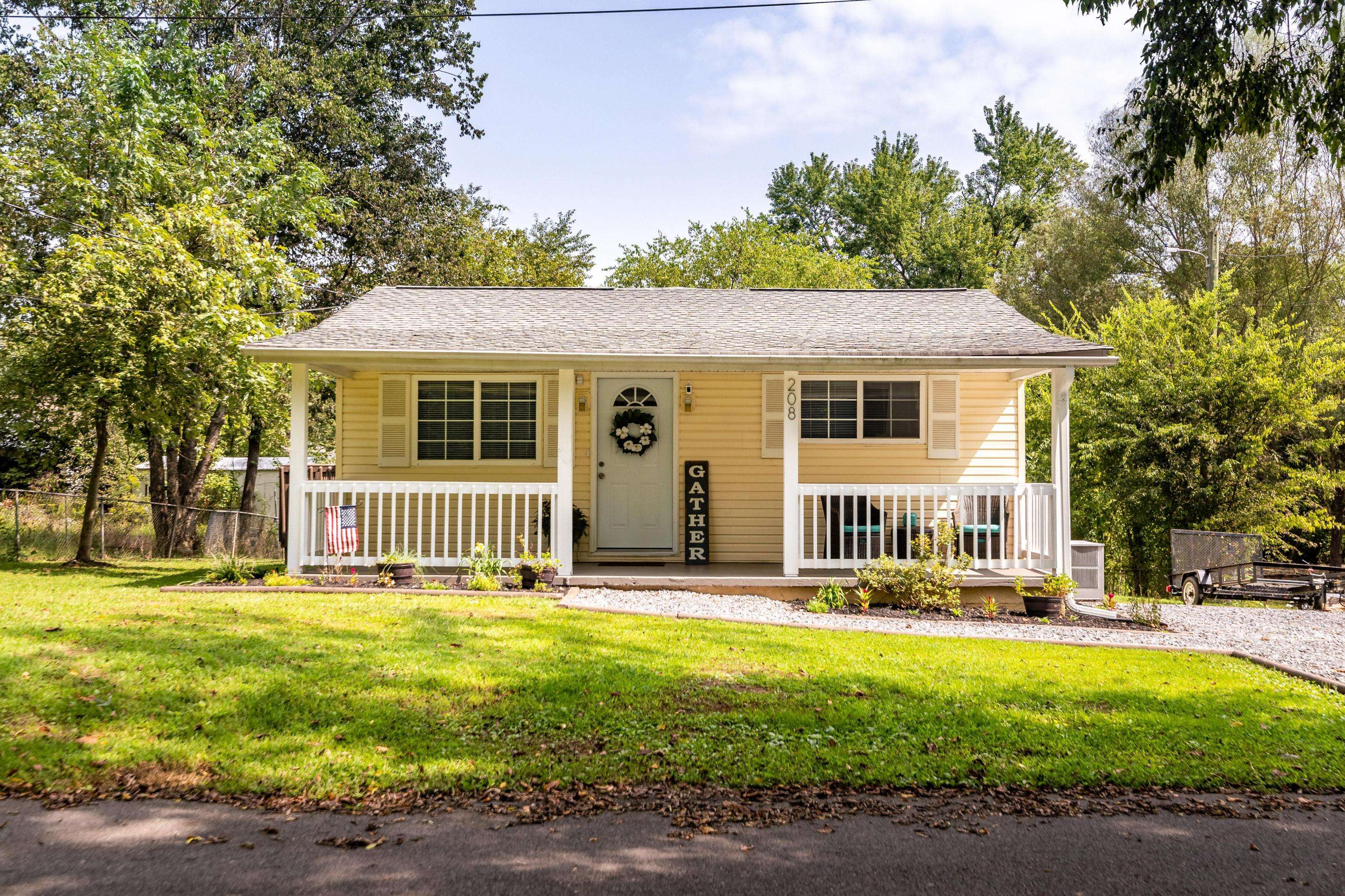 208 Norton LN, Seymour, TN 37865