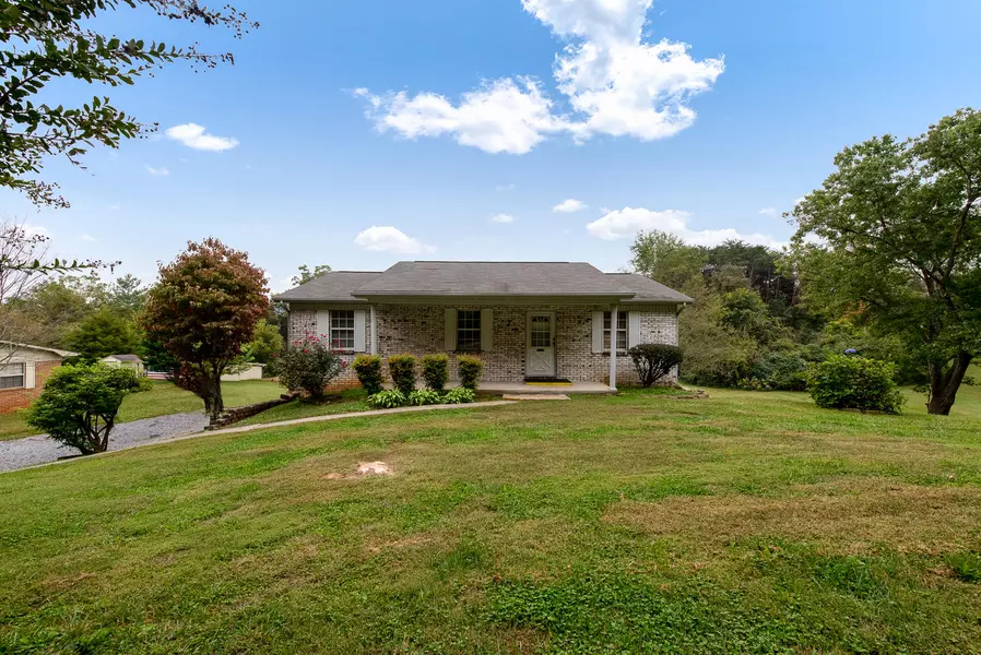 3232 Pineview Rd, Maryville, TN 37803