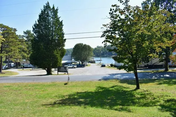 Spring City, TN 37381,642 Scenic Lakeview DR