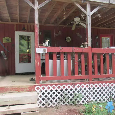 Deer Lodge, TN 37726,351 SCOTT WYATT RD Rd