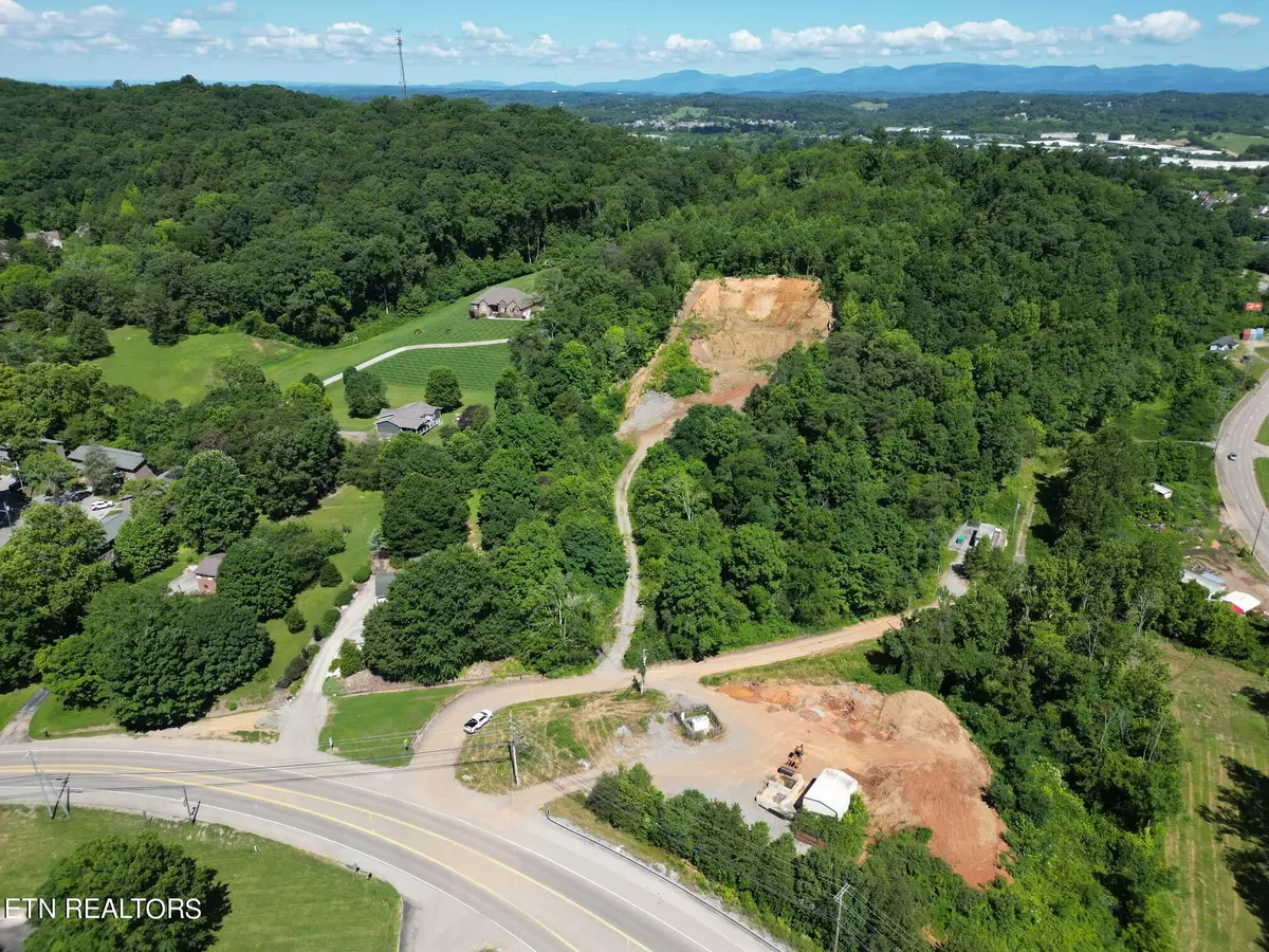 Knoxville, TN 37932,2015 Rehberg LN