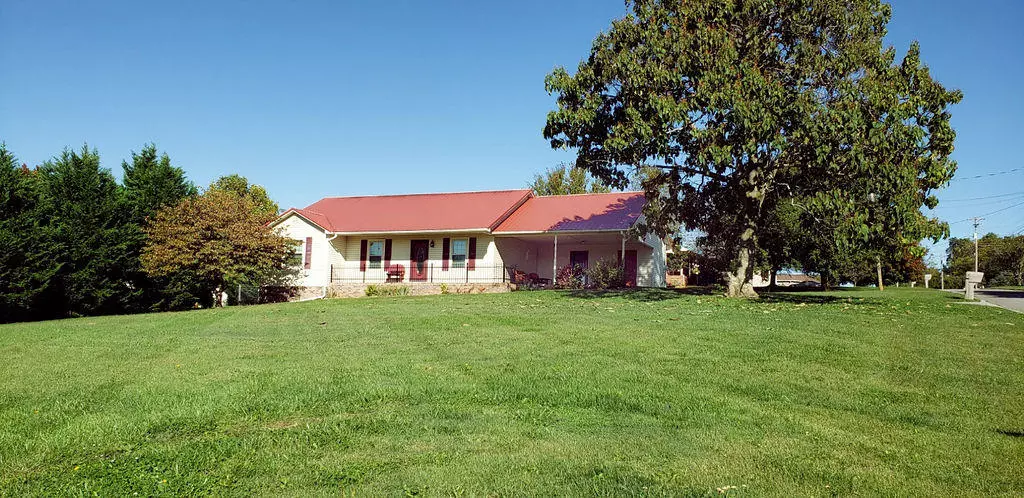 126 St Paul DR, Dandridge, TN 37725