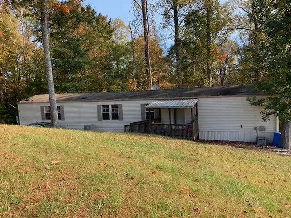 2389 Shady Cove Rd, Caryville, TN 37714