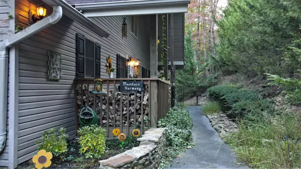 Gatlinburg, TN 37738,1418 Garrett PL