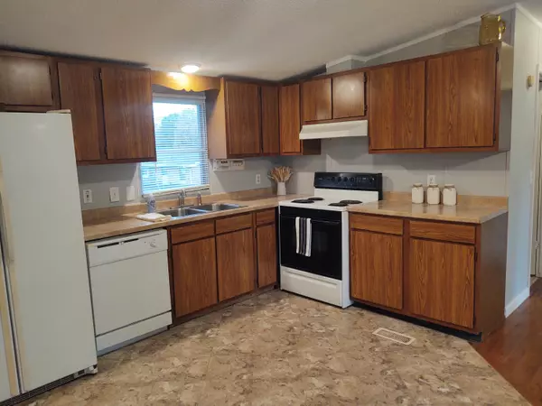 Rocky Top, TN 37769,110 Presnell LN