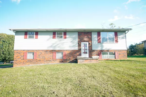 804 Calderwood Hwy, Maryville, TN 37801