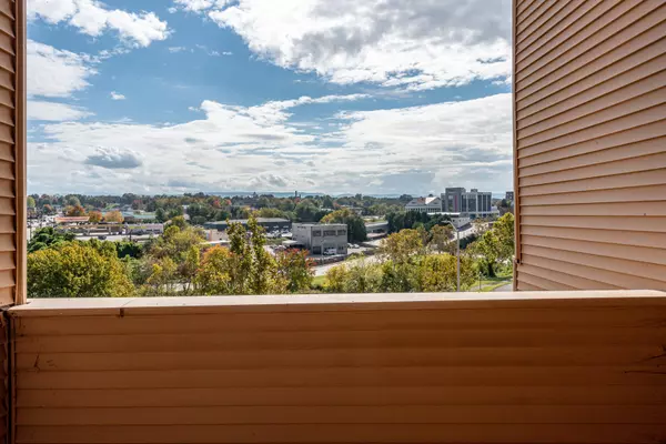 Maryville, TN 37804,436 Olympia DR