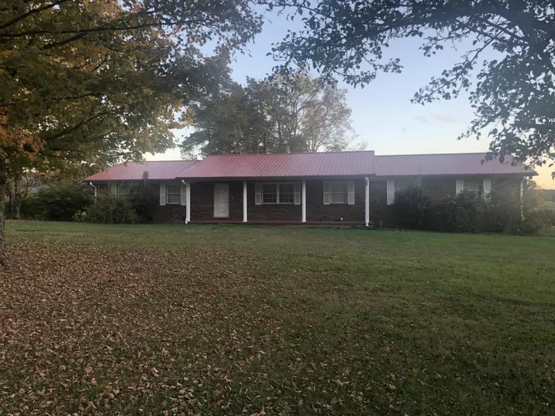 8808 Emory Rd, Corryton, TN 37721