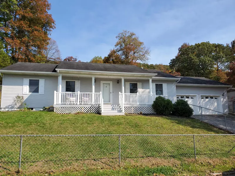 137 tall oak Tr, Pineville, KY 40977