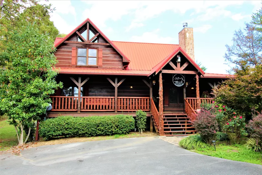 2409 Burke Ave, Sevierville, TN 37876