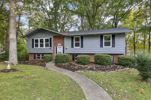 233 Geronimo Rd, Knoxville, TN 37934