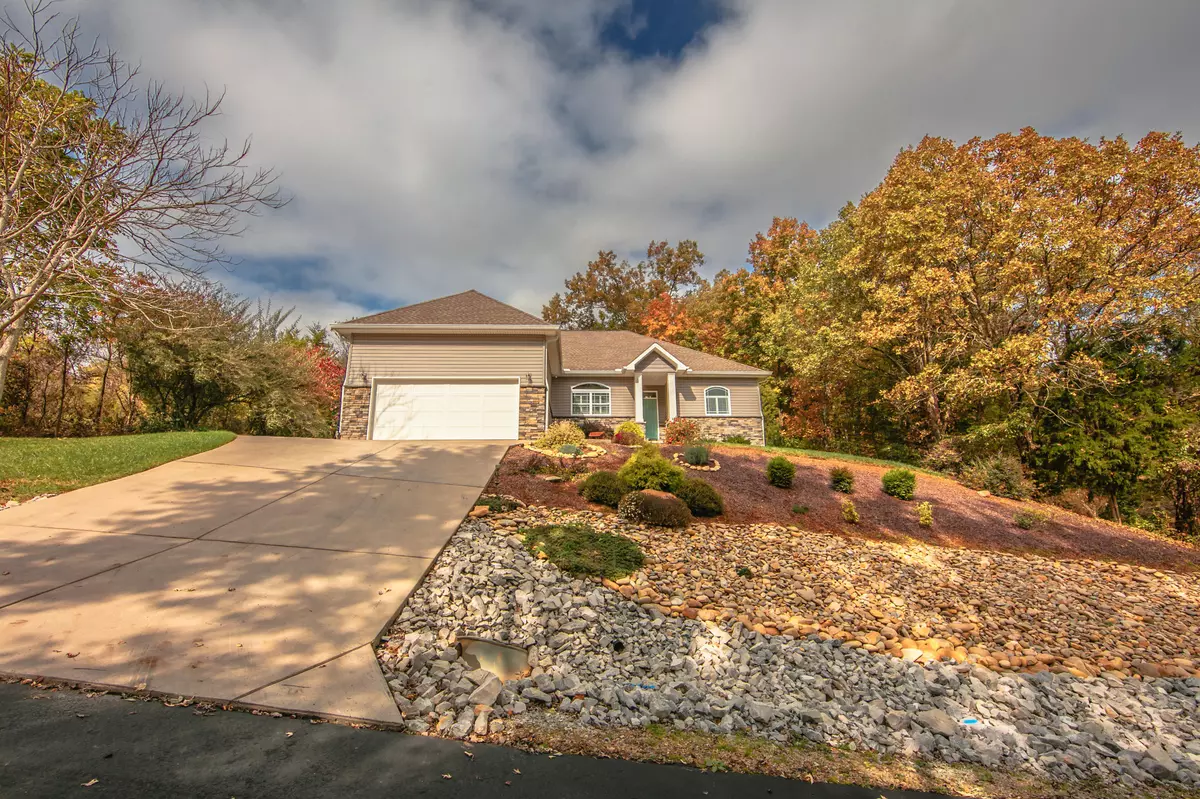 Loudon, TN 37774,410 Shawnee PL