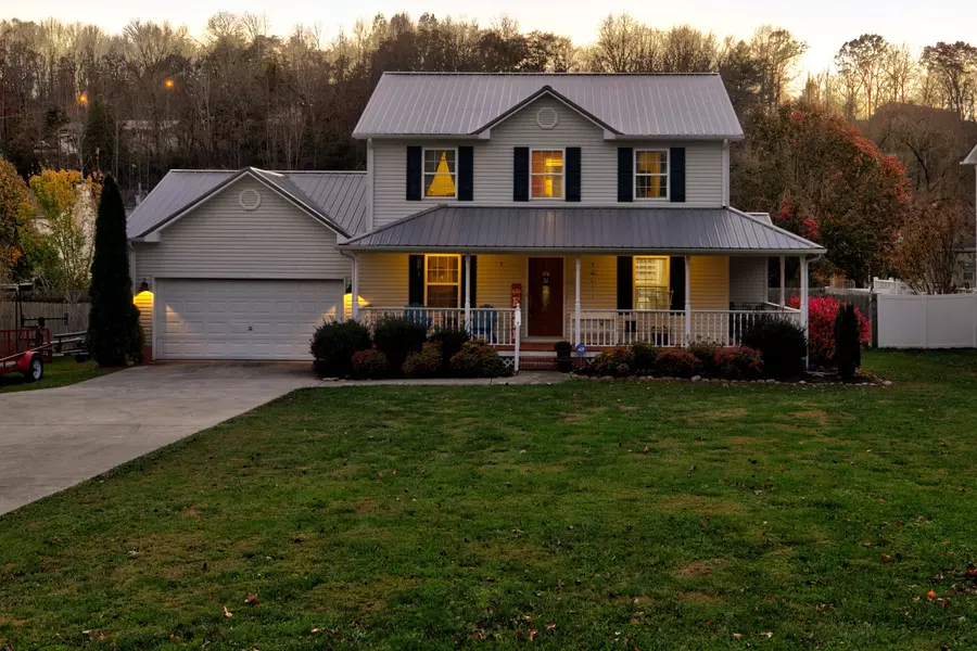 348 Ridge Rd, Caryville, TN 37714