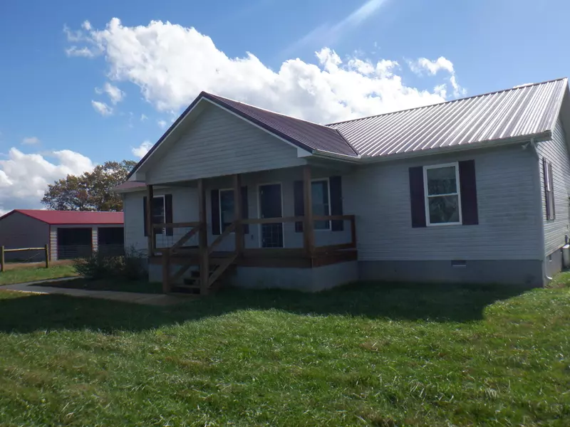 915 Meister Hills Rd, Deer Lodge, TN 37726