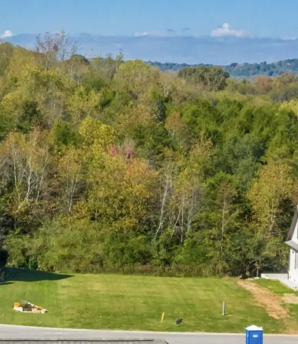 490 Cape Lookout Light, Loudon, TN 37774