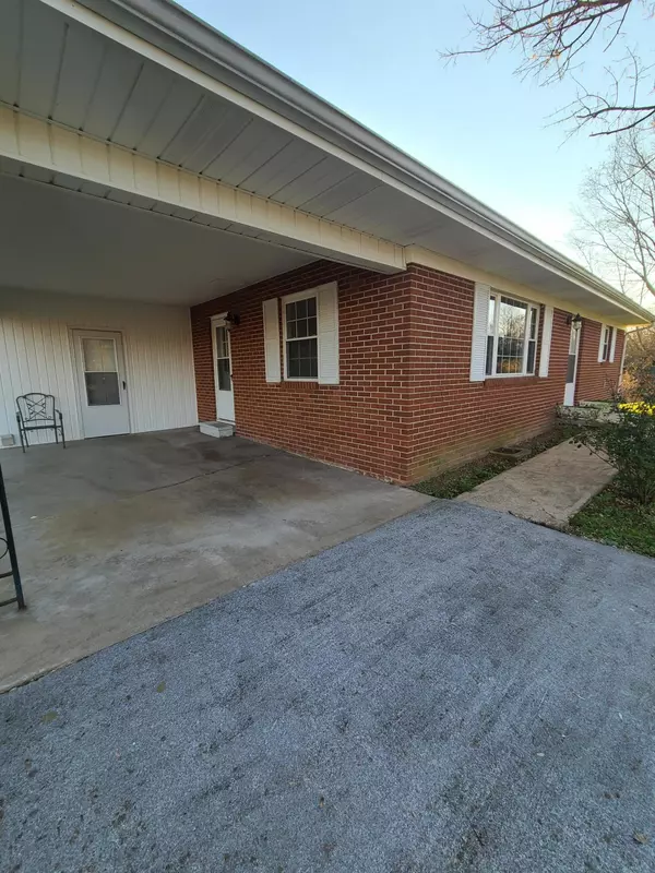 Sweetwater, TN 37874,2446 Sweetwater Vonore Rd