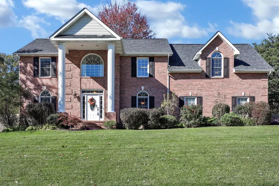 8918 Maple Ridge LN, Knoxville, TN 37923