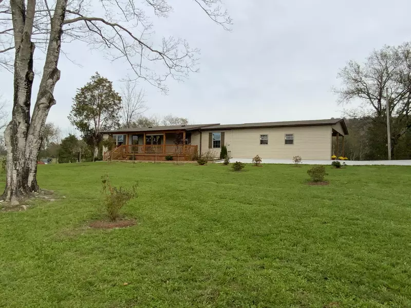 127 Loudon Hwy, Kingston, TN 37763